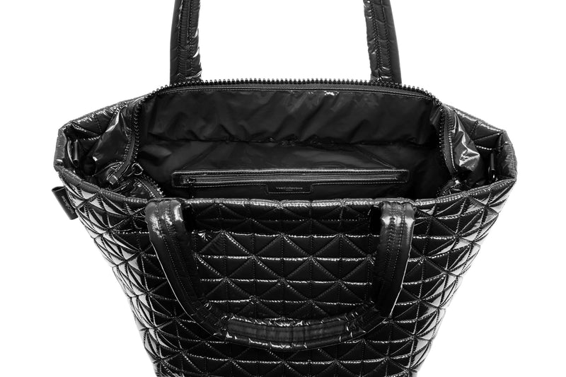 medium / black vinyl