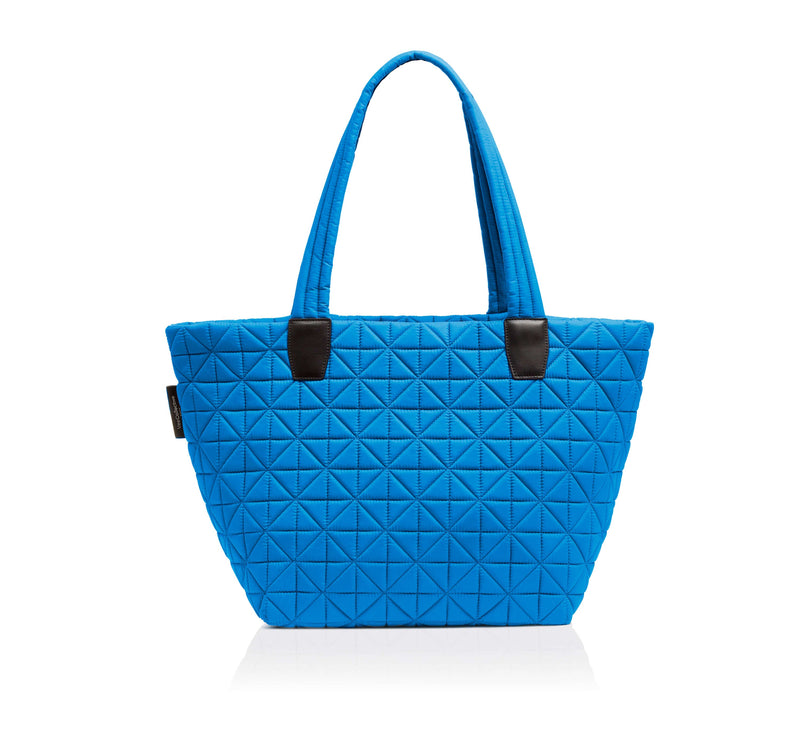 medium / brilliant blue