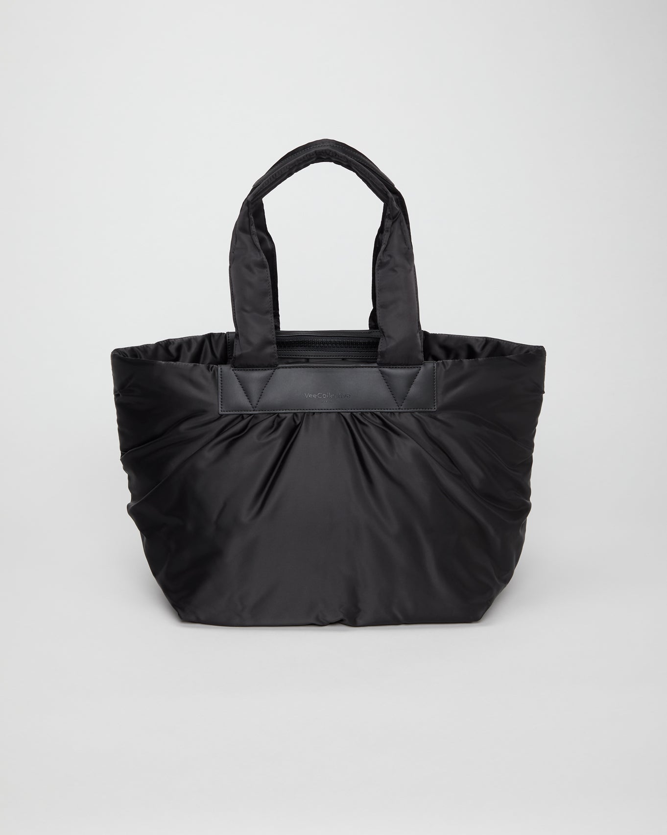 medium / black