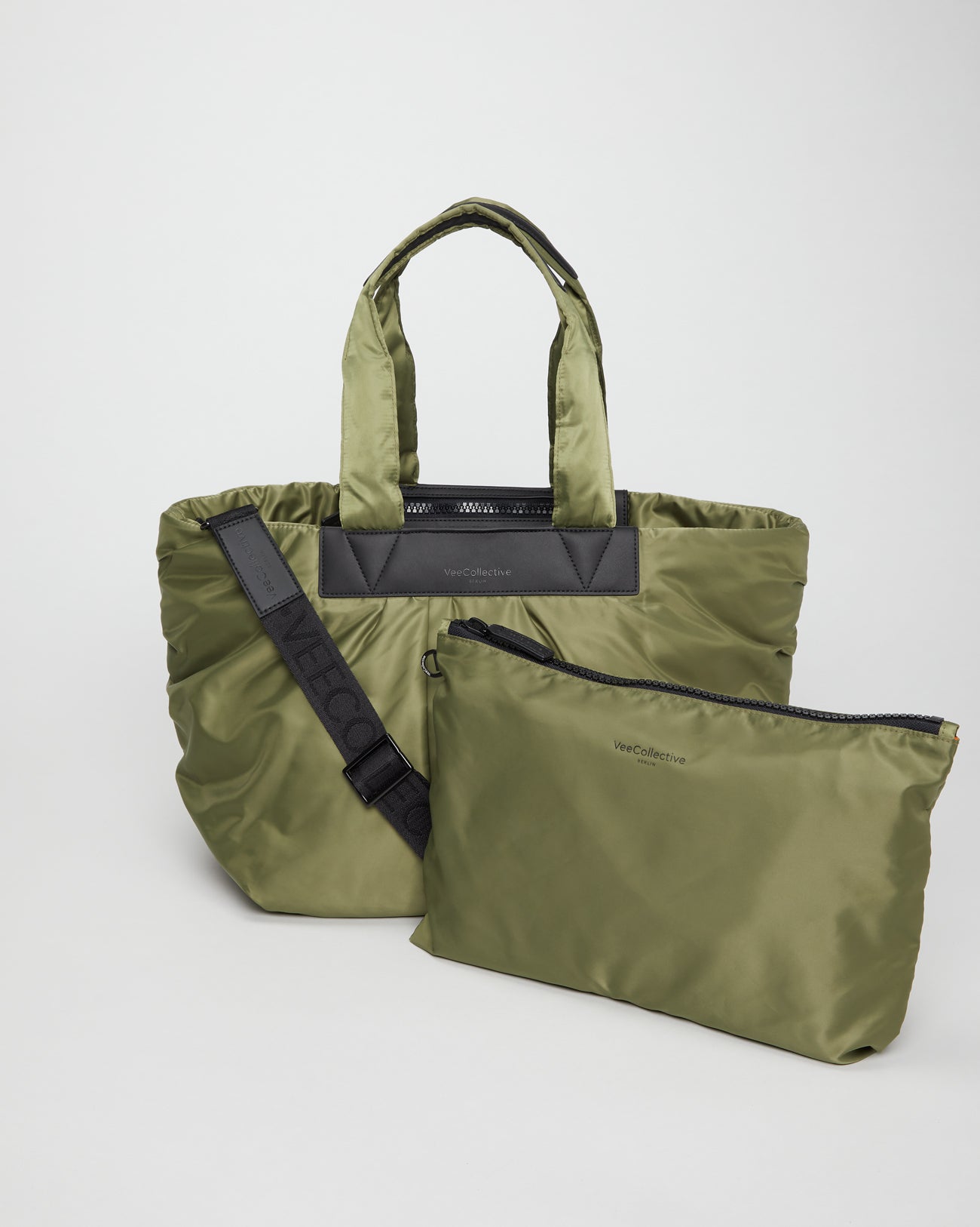medium / olive
