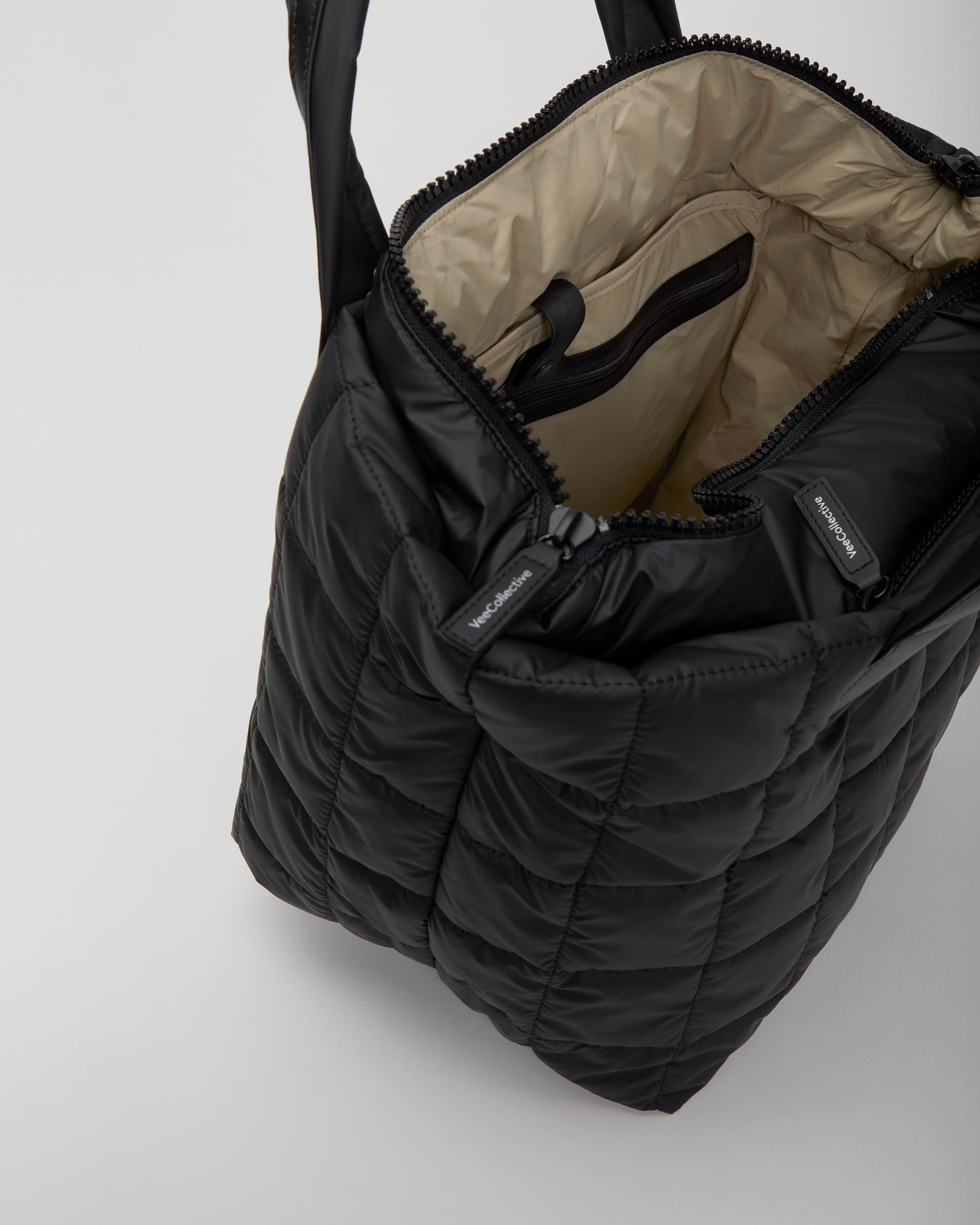 medium / matt black