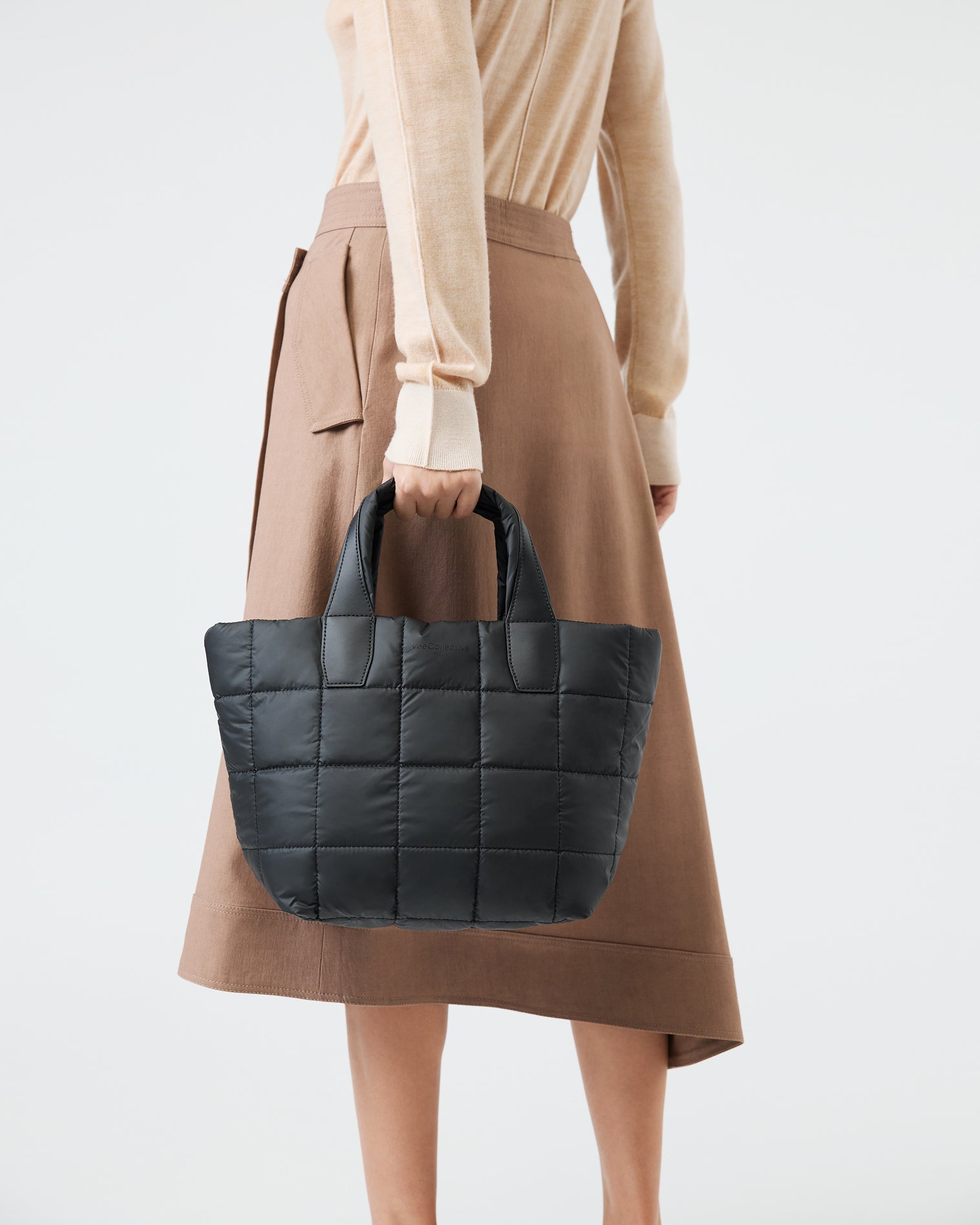 small / matt black