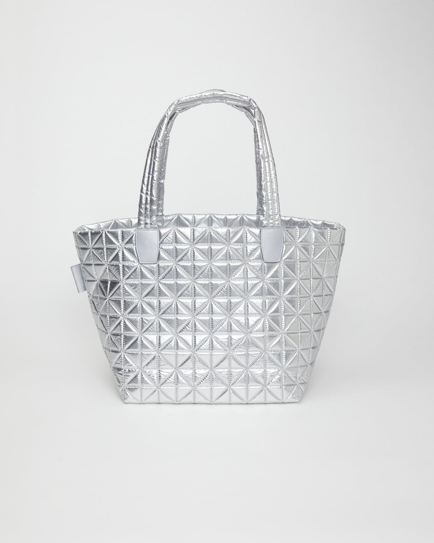 medium / chrome metallic
