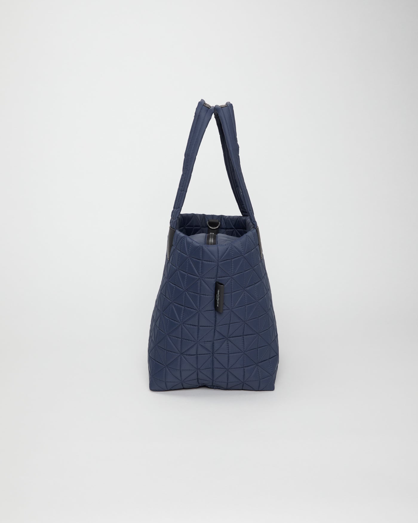 medium / midnight blue